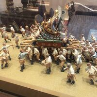 ロビーに山笠の人形