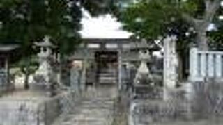 百毫寺の付近に鎮座する神社