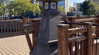 趣のある木製の橋