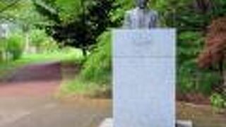 元祖ポプラ並木を目指していけば見つかります