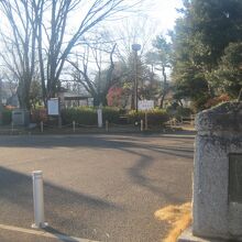 公園北側入口の様子