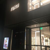 フェンディ  (ロイヤル・ハワイアン・センター店)