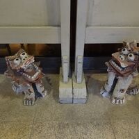 愛嬌あるシーサーちゃんがお出迎え。
