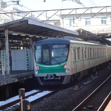緩行線の東京メトロ16000系