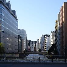オフィス街側