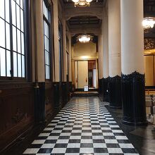 寺の中とは思えない