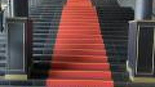 見にくいと噂されていましたが