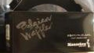 改札内のマネケン