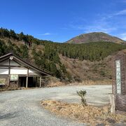 精進池の周辺の石塔・石仏群