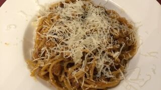 ゴロゴロたっぷりお肉とトリュフ香るミートソース　リトルキャット