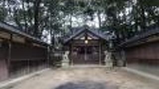 雨が降るなか訪問しました。