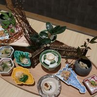 夕食　伊勢吟　前菜