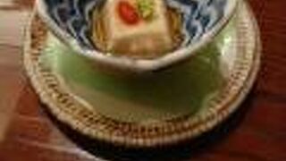 落ち着いた雰囲気の日本料理店