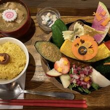 なんて可愛い盛り付け、動物もいた