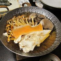 絹姫サーモンのキノコ鍋