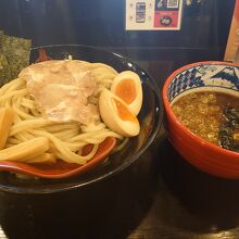 三田盛りつけ麺