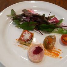 前菜盛り合わせ