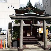 日本橋七福神の恵比寿神の神社です。