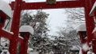 中島公園隣接の神社