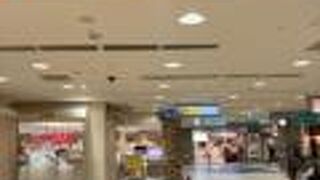 新宿駅西口の地下街