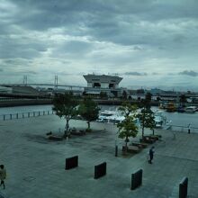 横浜ベイブリッジも