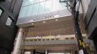 名掛丁から長く続くが、充実したアーケード街