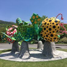 草間彌生の作品