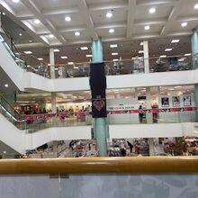 明るくきれいで、親しみやすい店内です。