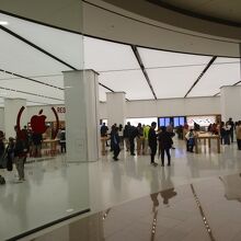 台北101の中のアップルストア