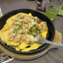 セットの鉄鍋チャーハン