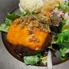 チーズハンバーグデミグラスソース