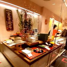 たねや 銀座三越店