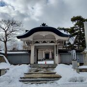 東本願寺函館別院は日本最古のコンクリート寺院