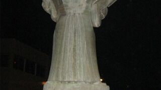 大政奉還を進言した重要な史実が表現された素敵な像でした