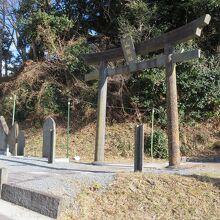 …山&#34937;神社の境内。