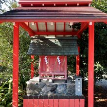 車折神社の境内摂社