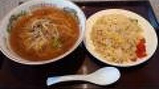 炒飯はパラパラ