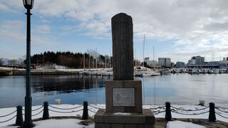 若き日の新島襄が国禁を破り上海経由でアメリカに渡航した地に建つ記念碑