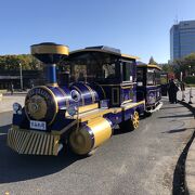 蒸気機関車型の車両