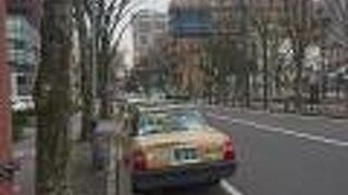 山下公園近くの通り