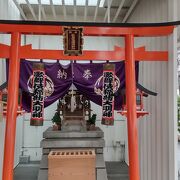 歌舞伎座にある稲荷神社！