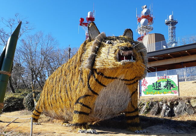 新しい粟ヶ岳世界農業遺産茶草場テラスができていた