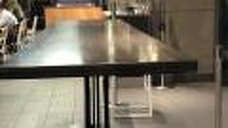 閉店間際、シェイクシャックでハンバーガーをテイクアウト