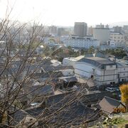 倉敷美観地区一望の小高い丘にある公園。