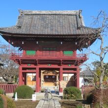 山門（楼門）です