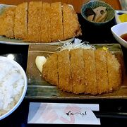 人気の定食屋