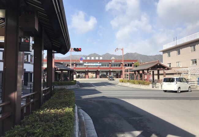 山陽本線宮島口駅：厳島神社の玄関駅