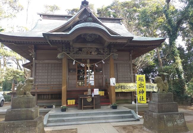 水戸黄門様も参拝したとか。