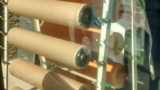 バウムクーヘンの作業工程が眺められるので、絶対おすすめじゃぞ。