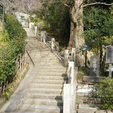 寿徳庵への階段